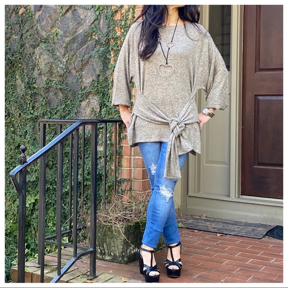 ✨LAST ONE✨Soft brushed knit tie front/back tunic - Picture 4 of 7